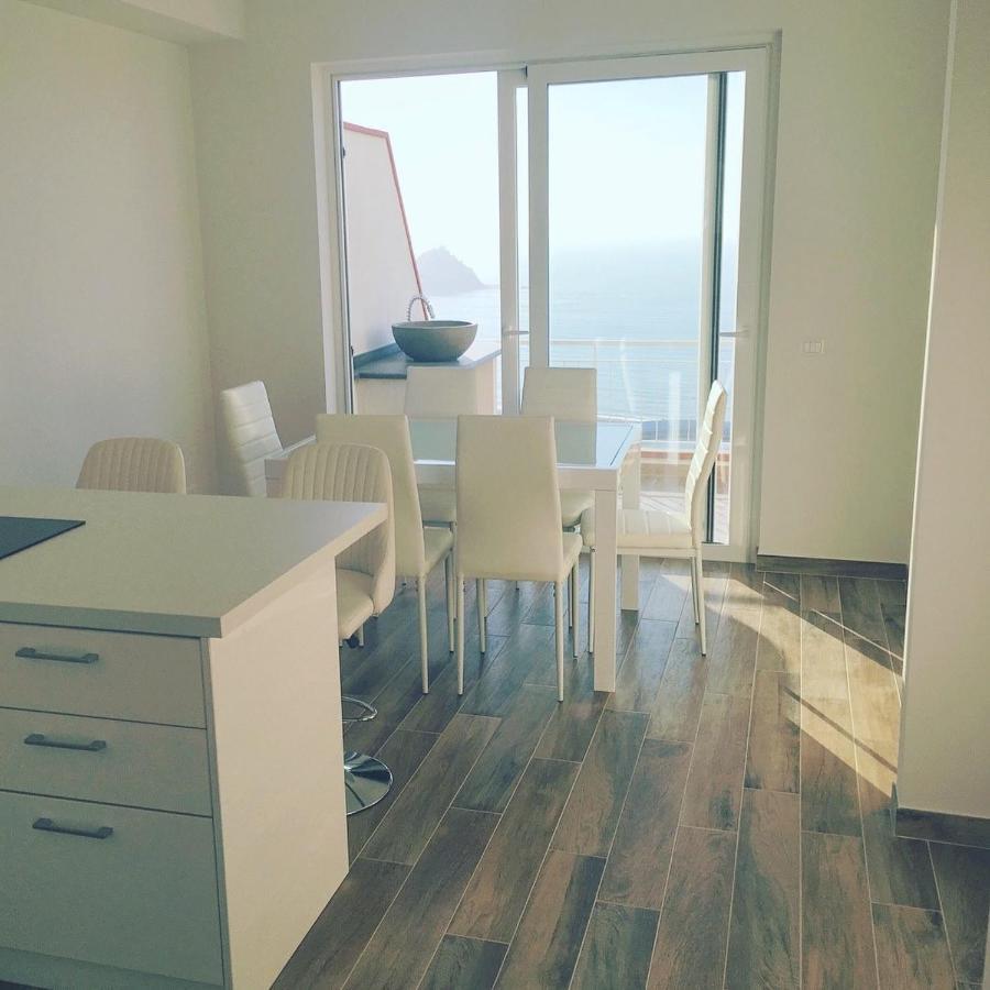 Appartamento Vista Mare Capo dʼOrlando Екстериор снимка